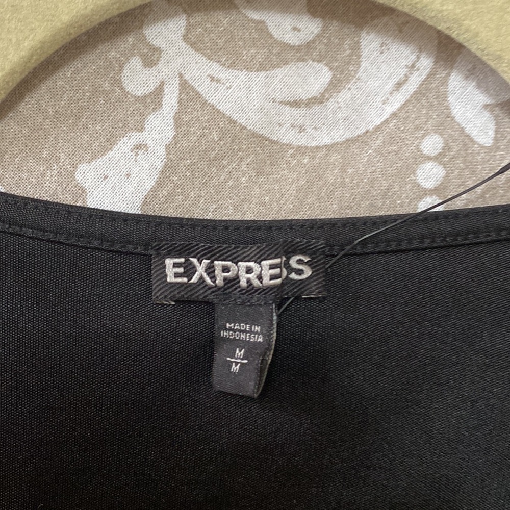 Express shirt - Picture 3 of 4